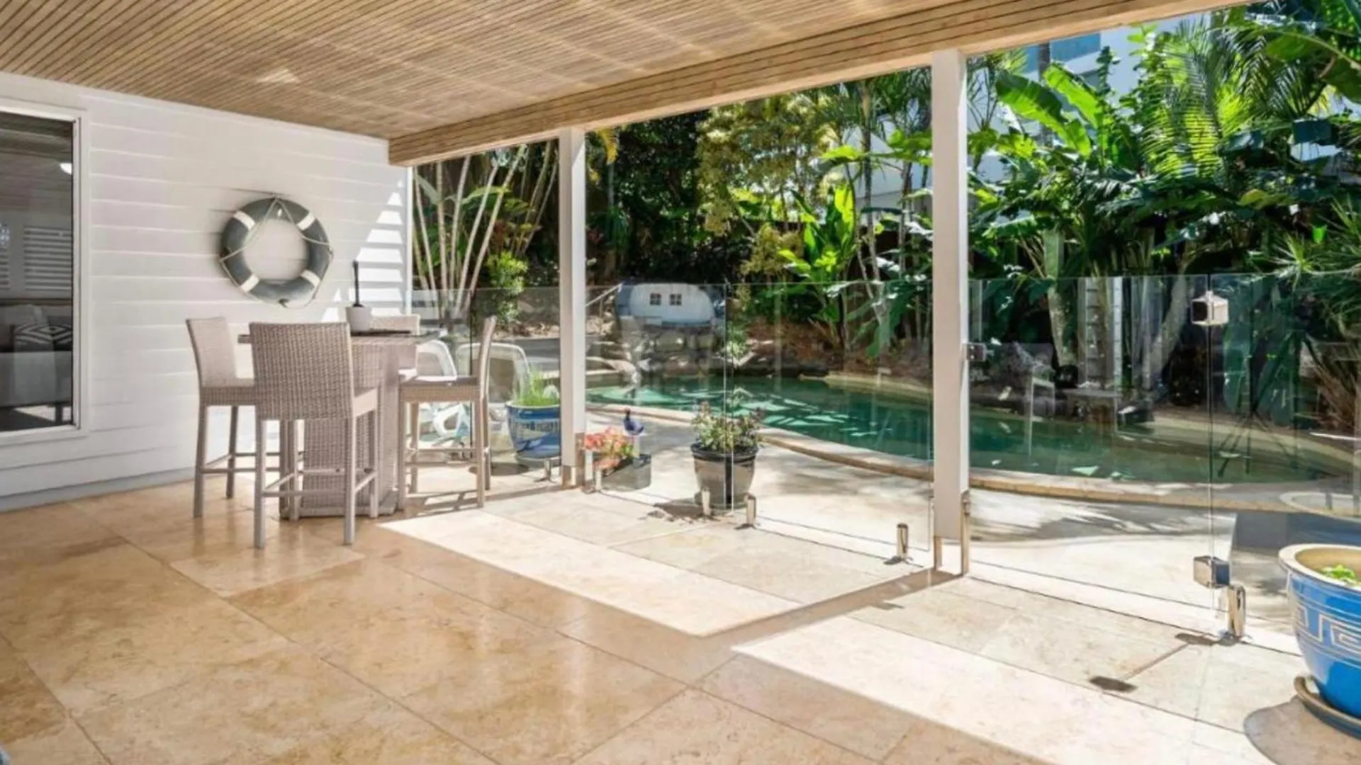 The Eyrie Villa Coolum Beach Holiday home